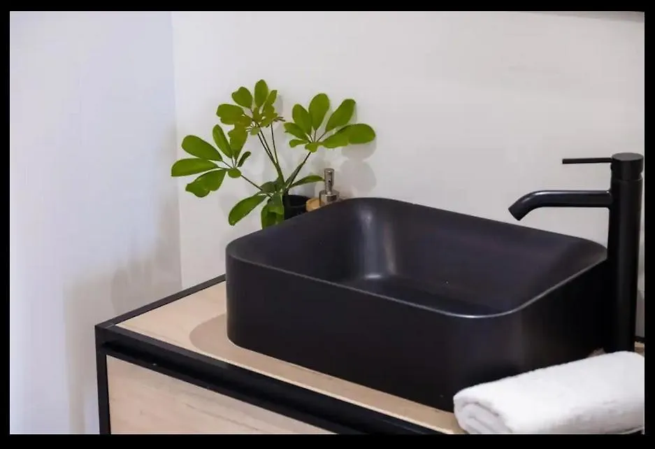 フンシャルGuestready - Sea View In Madeiraアパートメント 0*, フンシャル